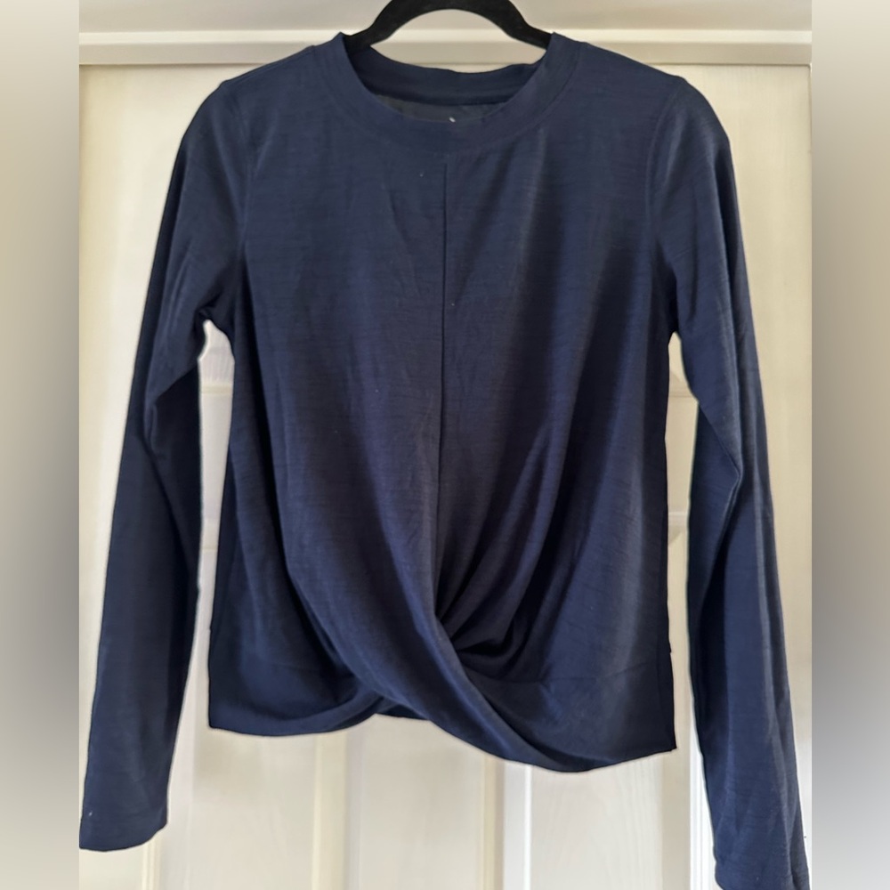 Old Navy Twist Front Workout Shirt Navy Blue